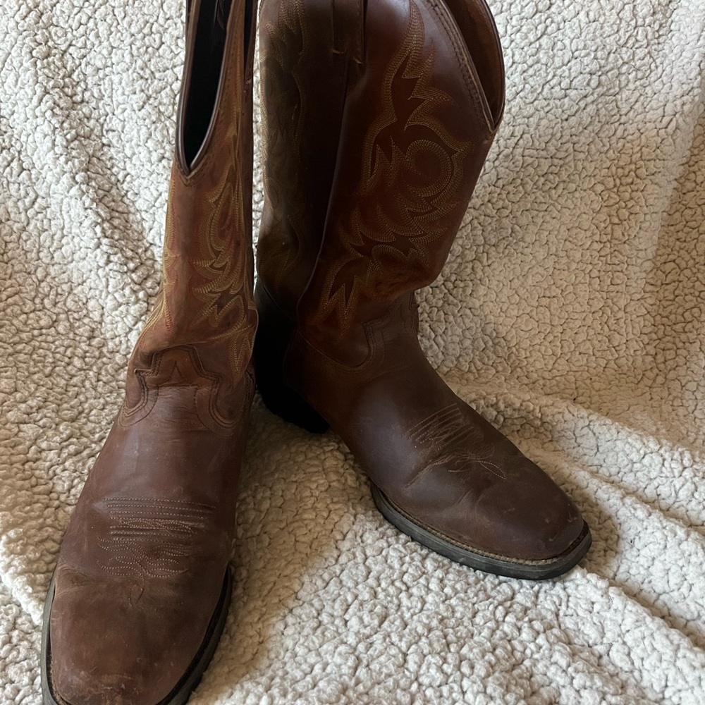 Justin Boots Rich Brown Western Boots